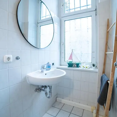 Blue Chili 14 - Flat Wifi In Lichtenberg * Berlin