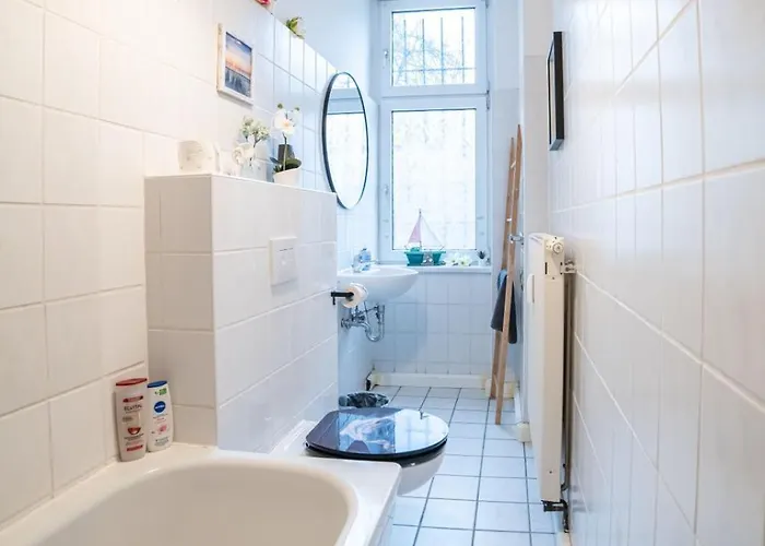 Blue Chili 14 - Flat Wifi In Lichtenberg * ベルリン